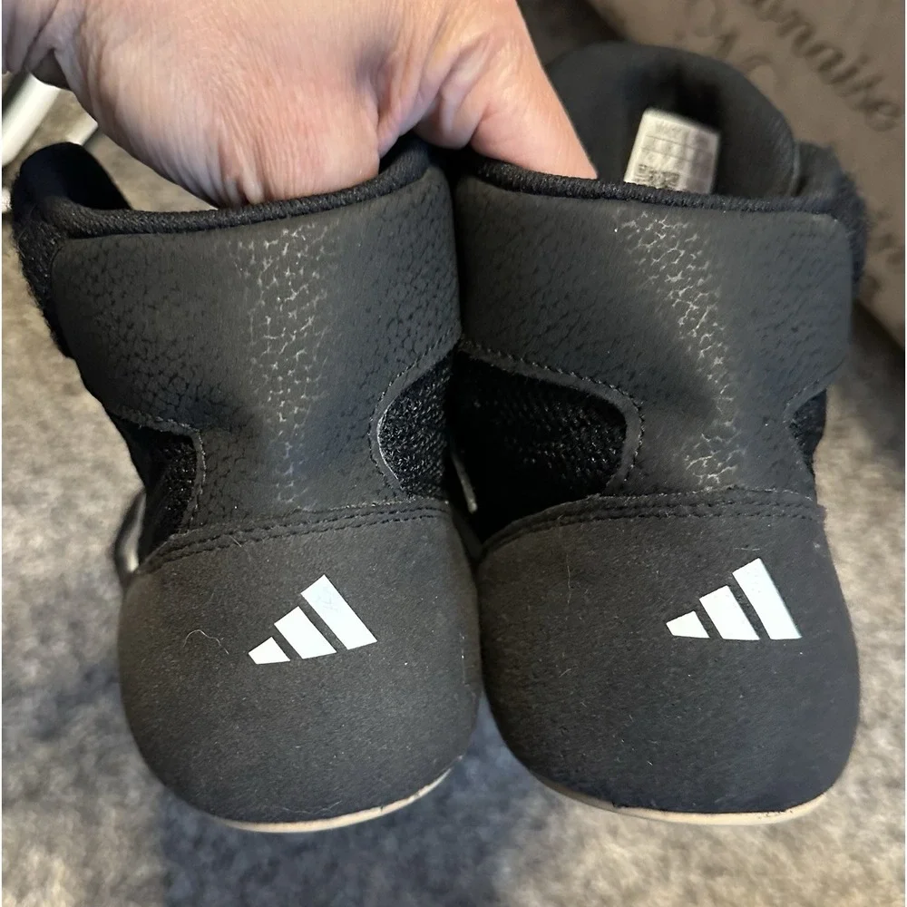 Adidas  HVC 2 Wrestling Shoes Size 7.5